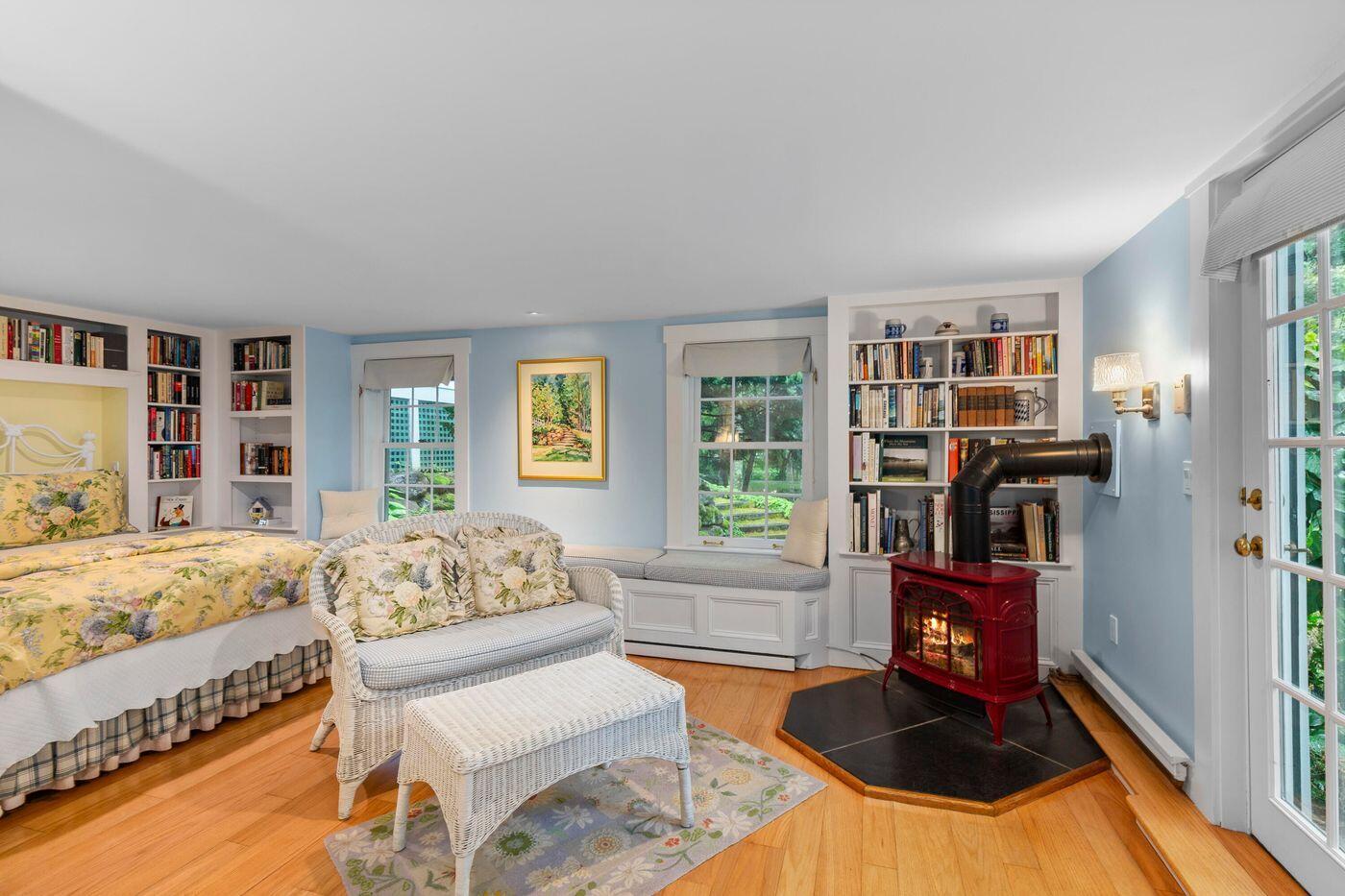 22 High Street Camden ME 04843