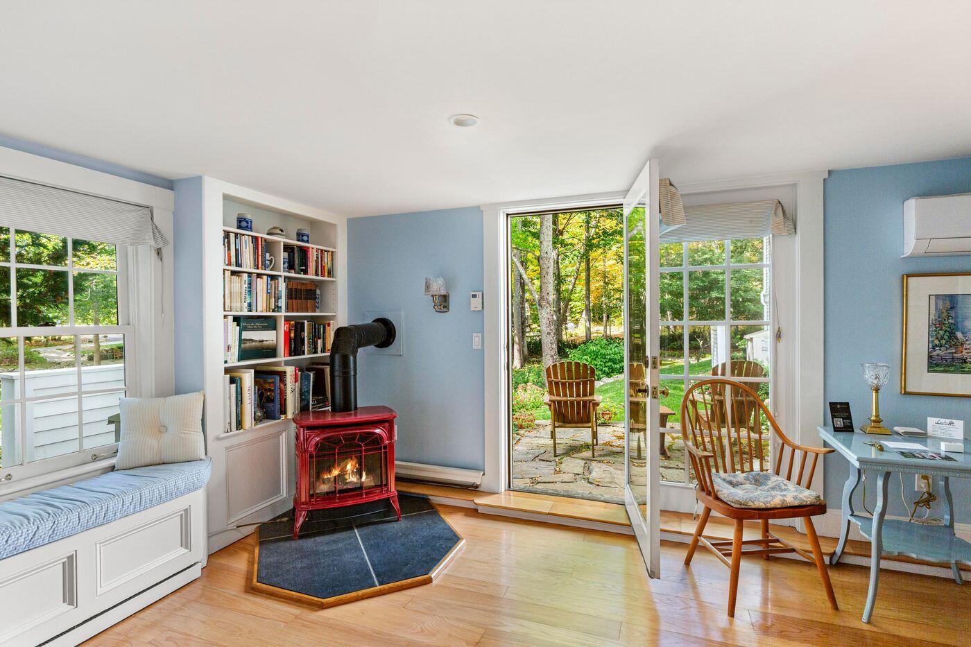 22 High Street Camden ME 04843