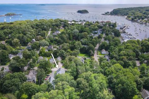 22 High Street Camden ME 04843