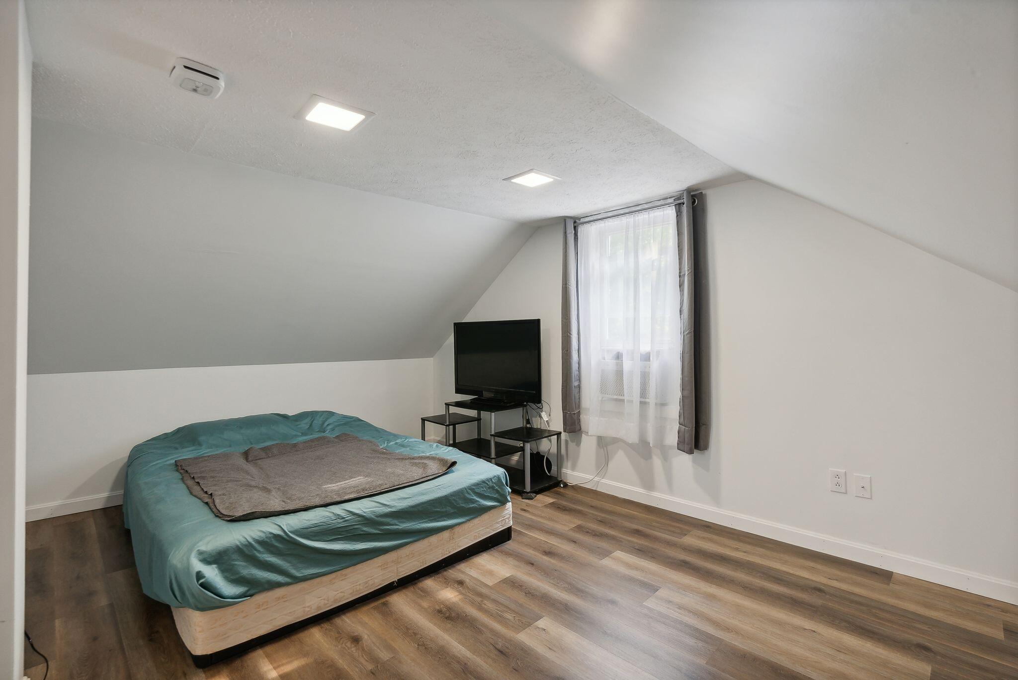 46 Maple Point Auburn ME 04210