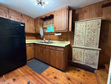 910 Mutton Lane Clinton ME 04927