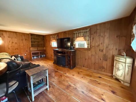 910 Mutton Lane Clinton ME 04927