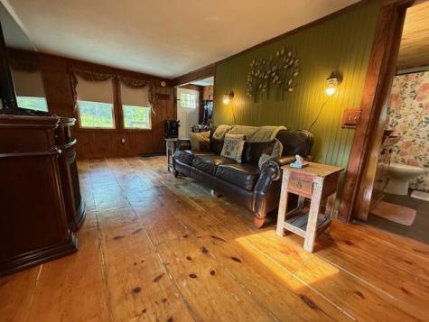 910 Mutton Lane Clinton ME 04927