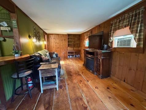 910 Mutton Lane Clinton ME 04927