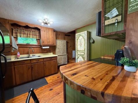 910 Mutton Lane Clinton ME 04927