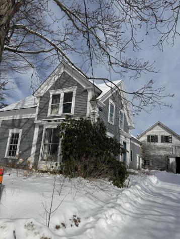 9 Oak Hill Road Standish ME 04084