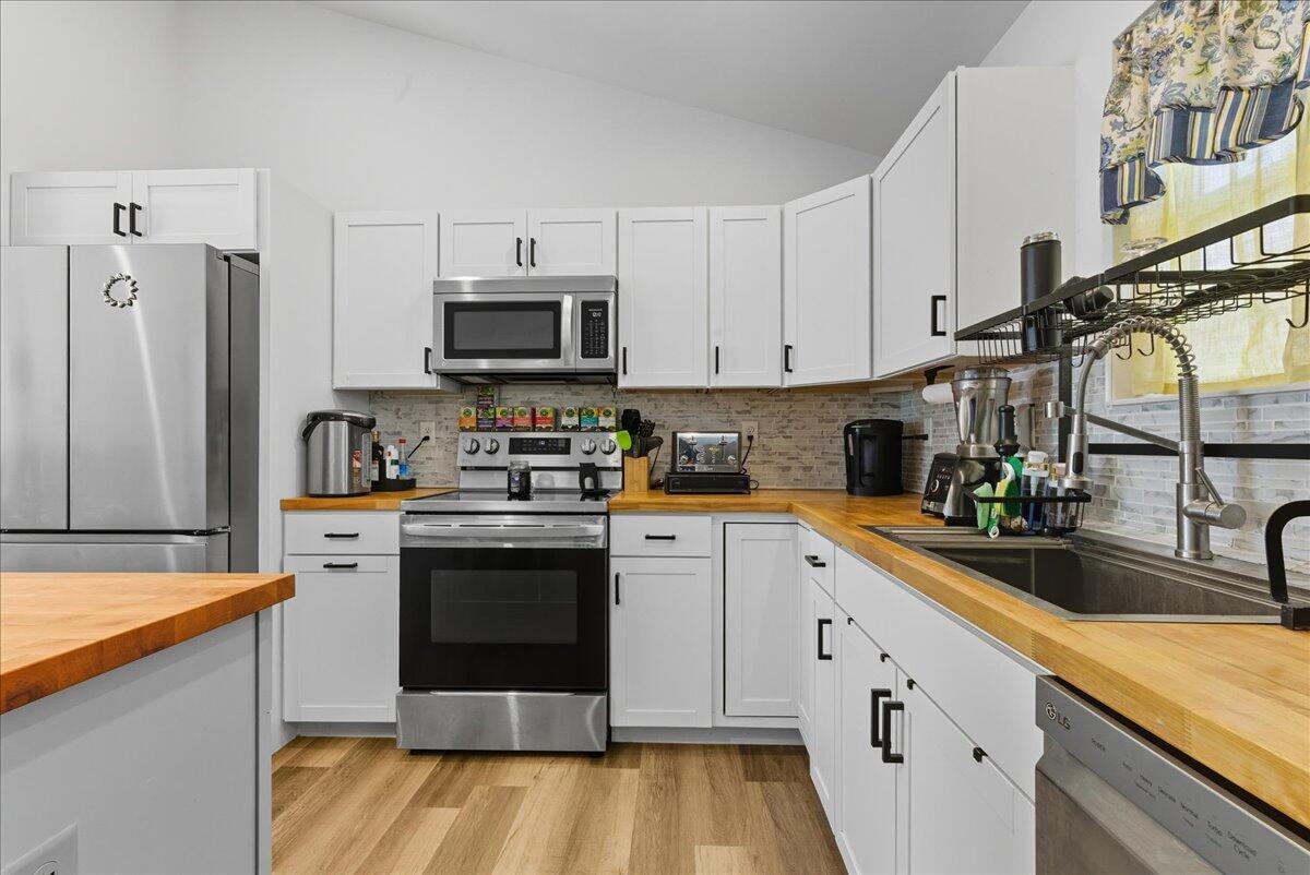 32 Selden Lane Oakland ME 04963