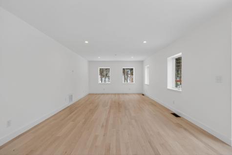 24 Mattie Lane Durham ME 04222