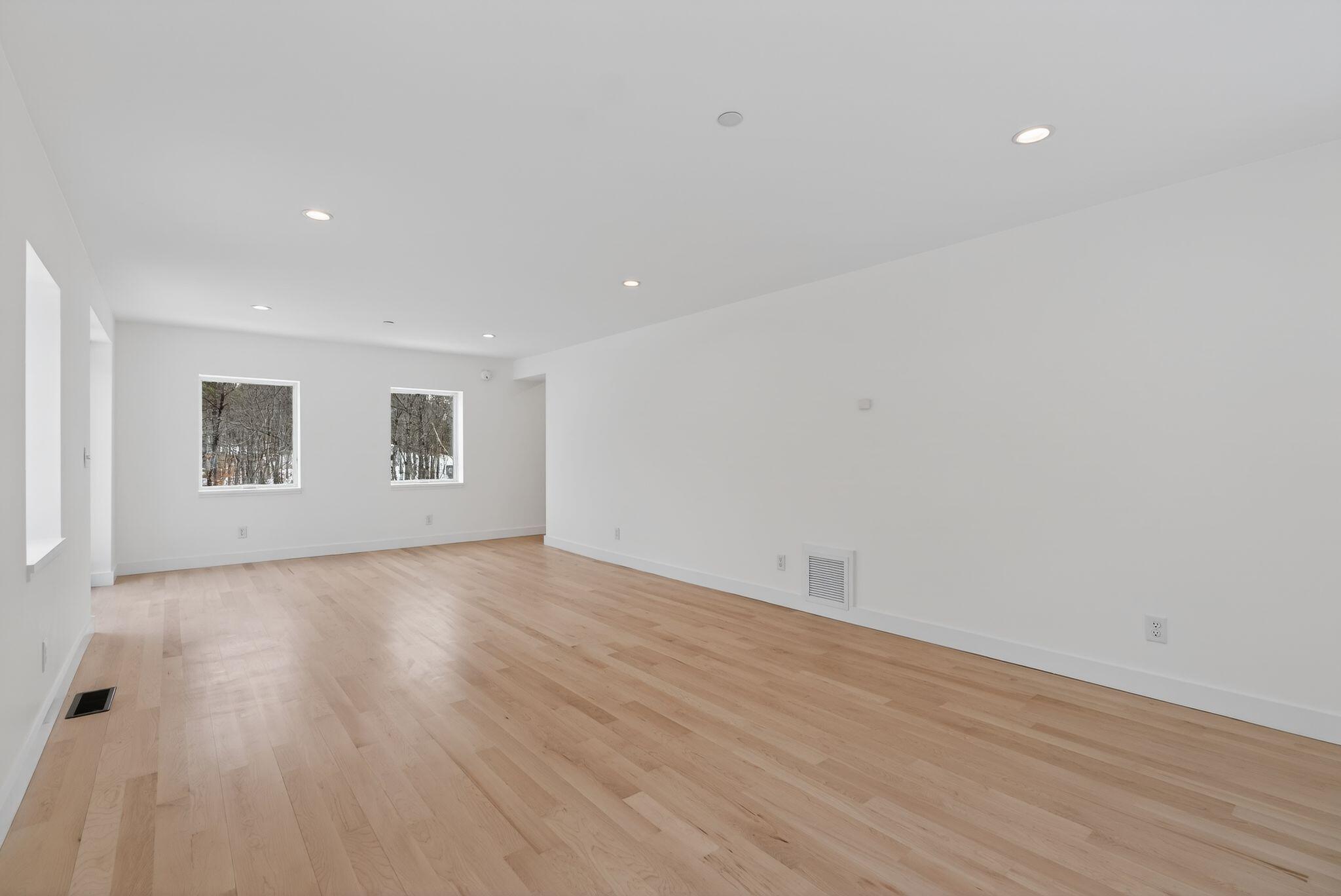 24 Mattie Lane Durham ME 04222