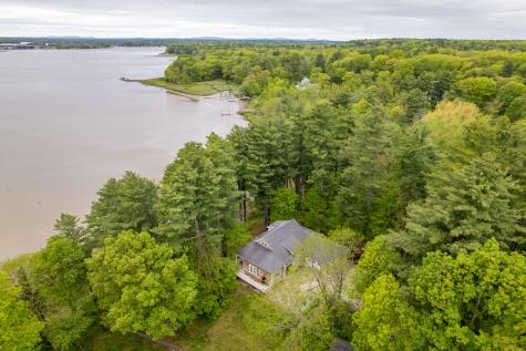 8 Wisteria Lane Eliot ME 03903