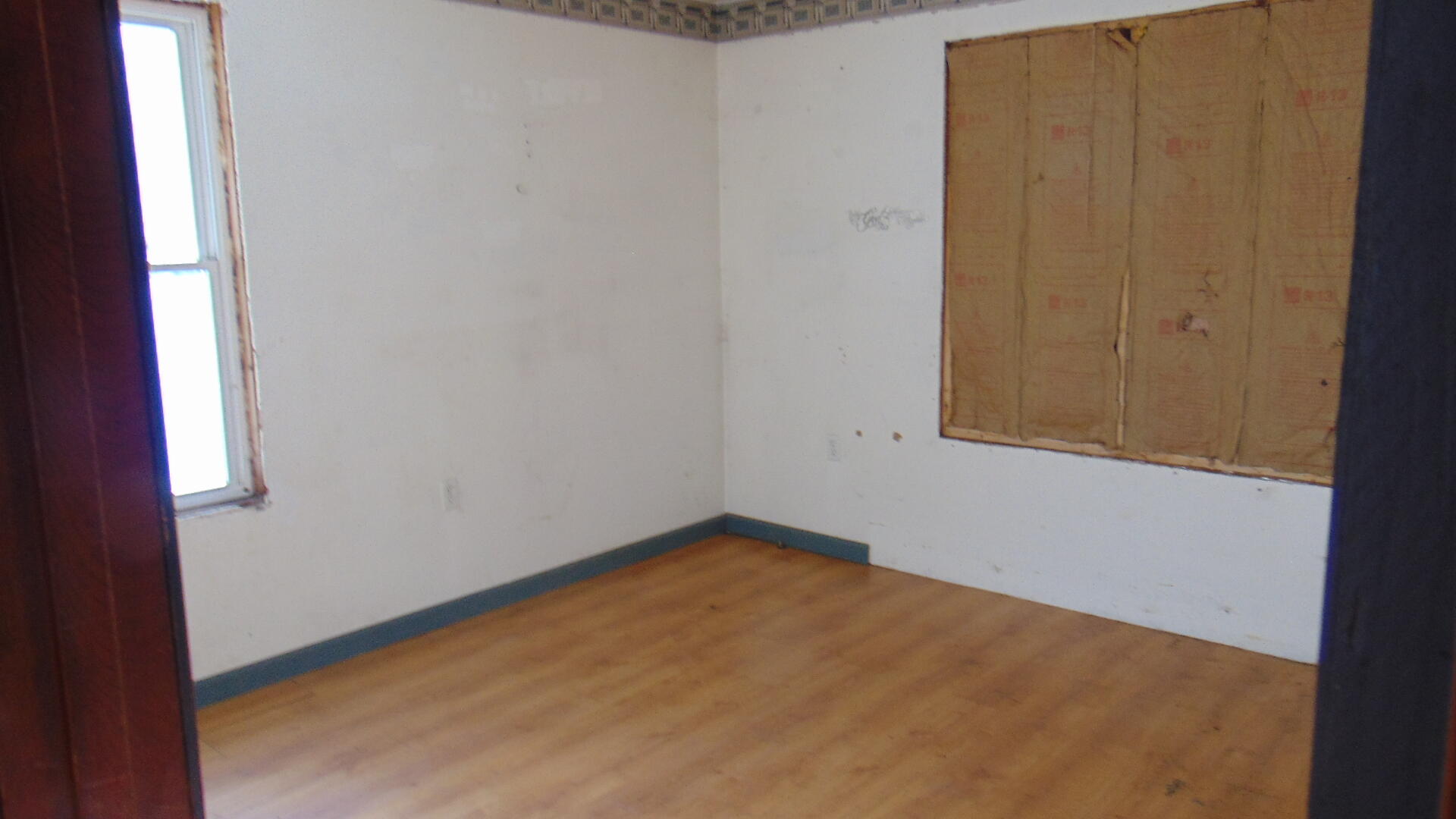 17 Edwards Street Lincoln ME 04457