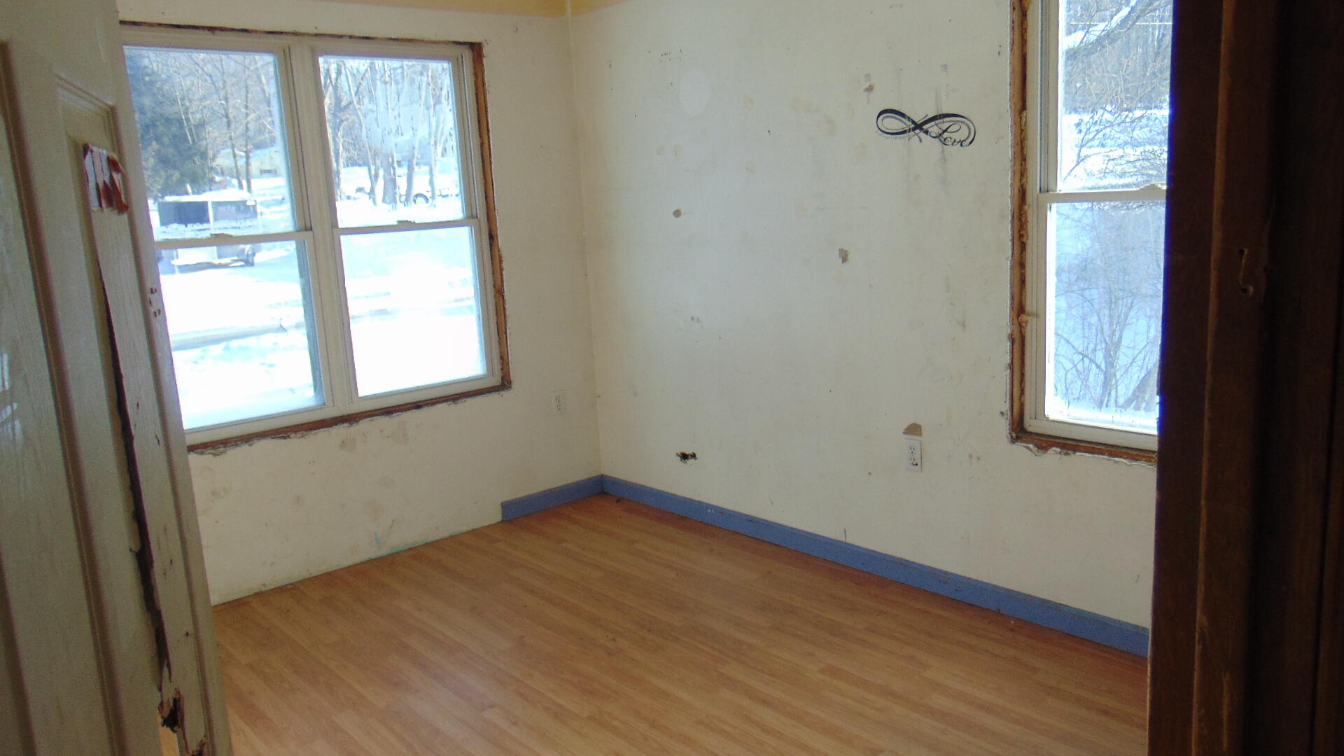 17 Edwards Street Lincoln ME 04457