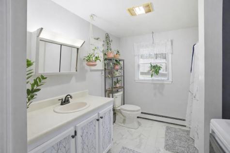 19 Rocky Point Road Monmouth ME 04259