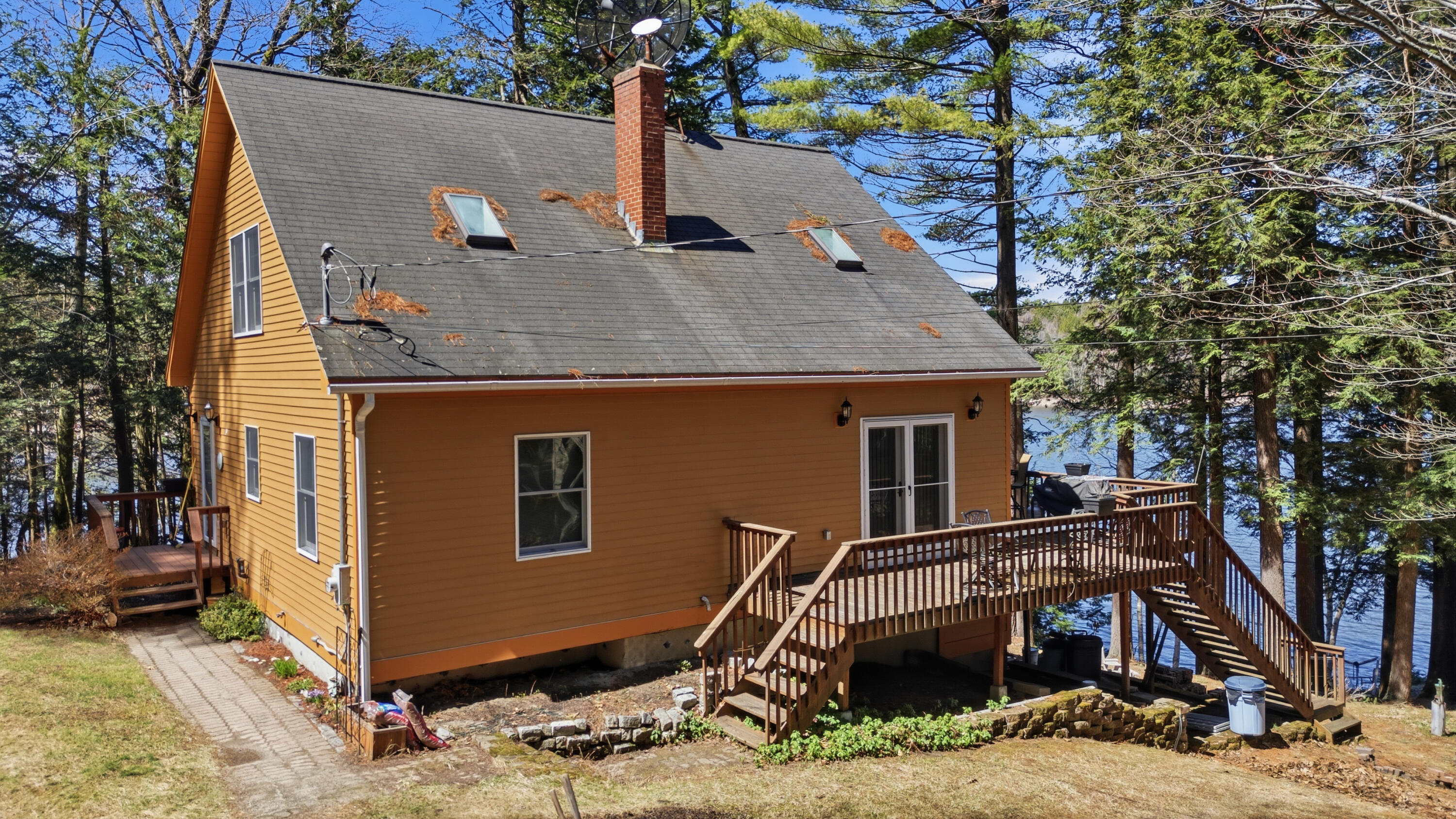 19 Rocky Point Road Monmouth ME 04259