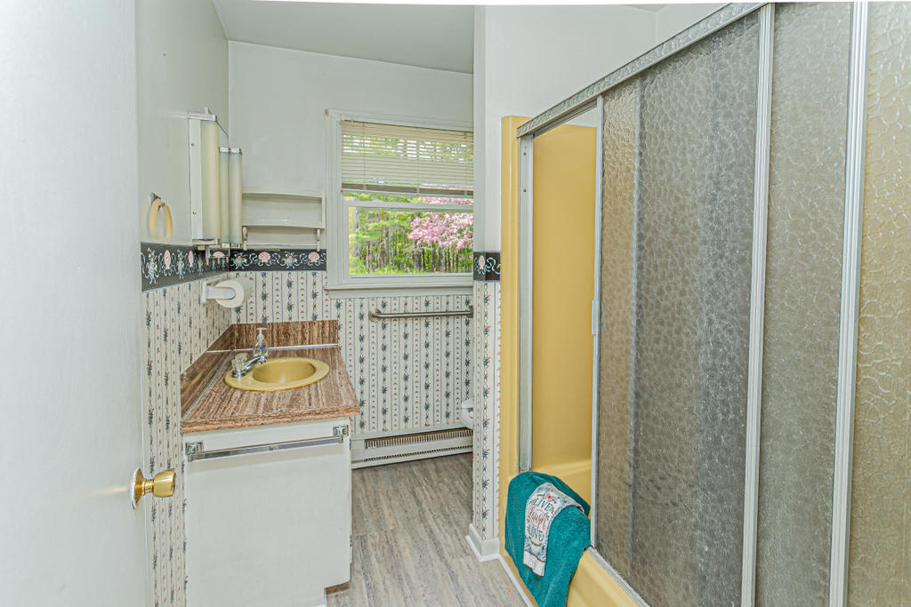 152 Davis Road Farmington ME 04938