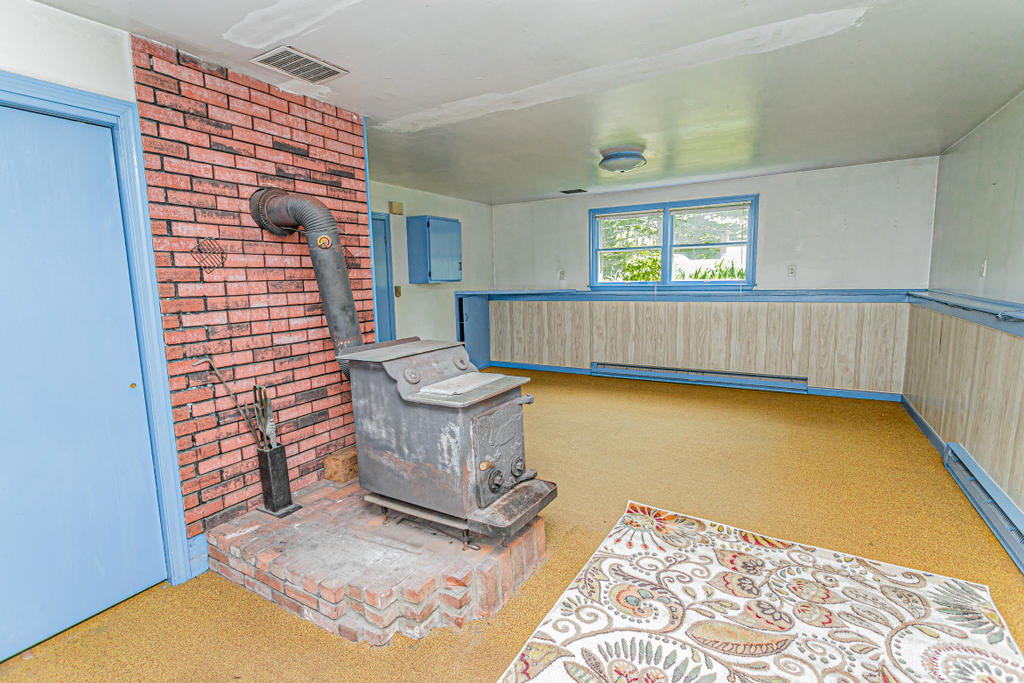 152 Davis Road Farmington ME 04938