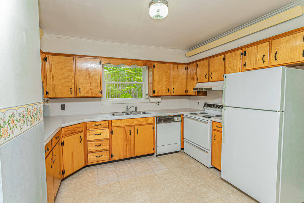 152 Davis Road Farmington ME 04938