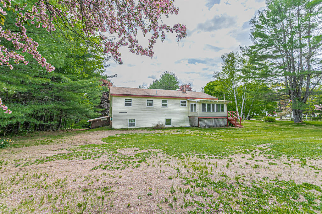 152 Davis Road Farmington ME 04938