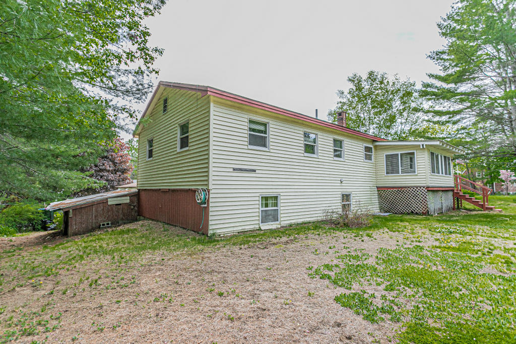 152 Davis Road Farmington ME 04938