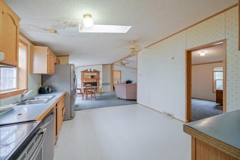 18 Jacks Lane Chelsea ME 04330