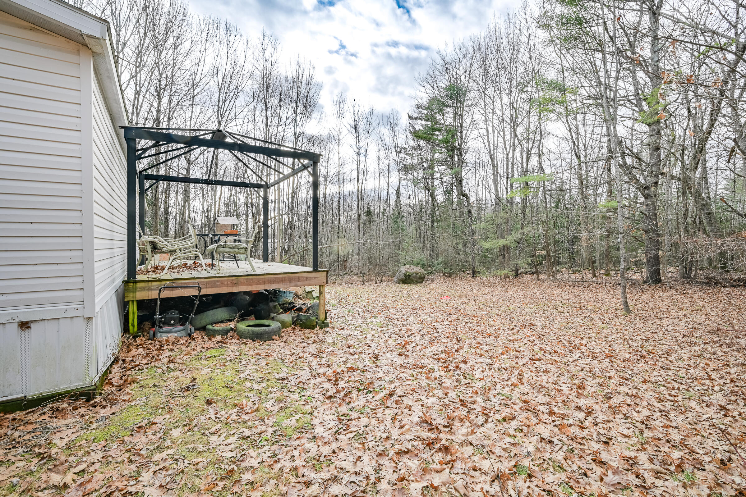 18 Jacks Lane Chelsea ME 04330