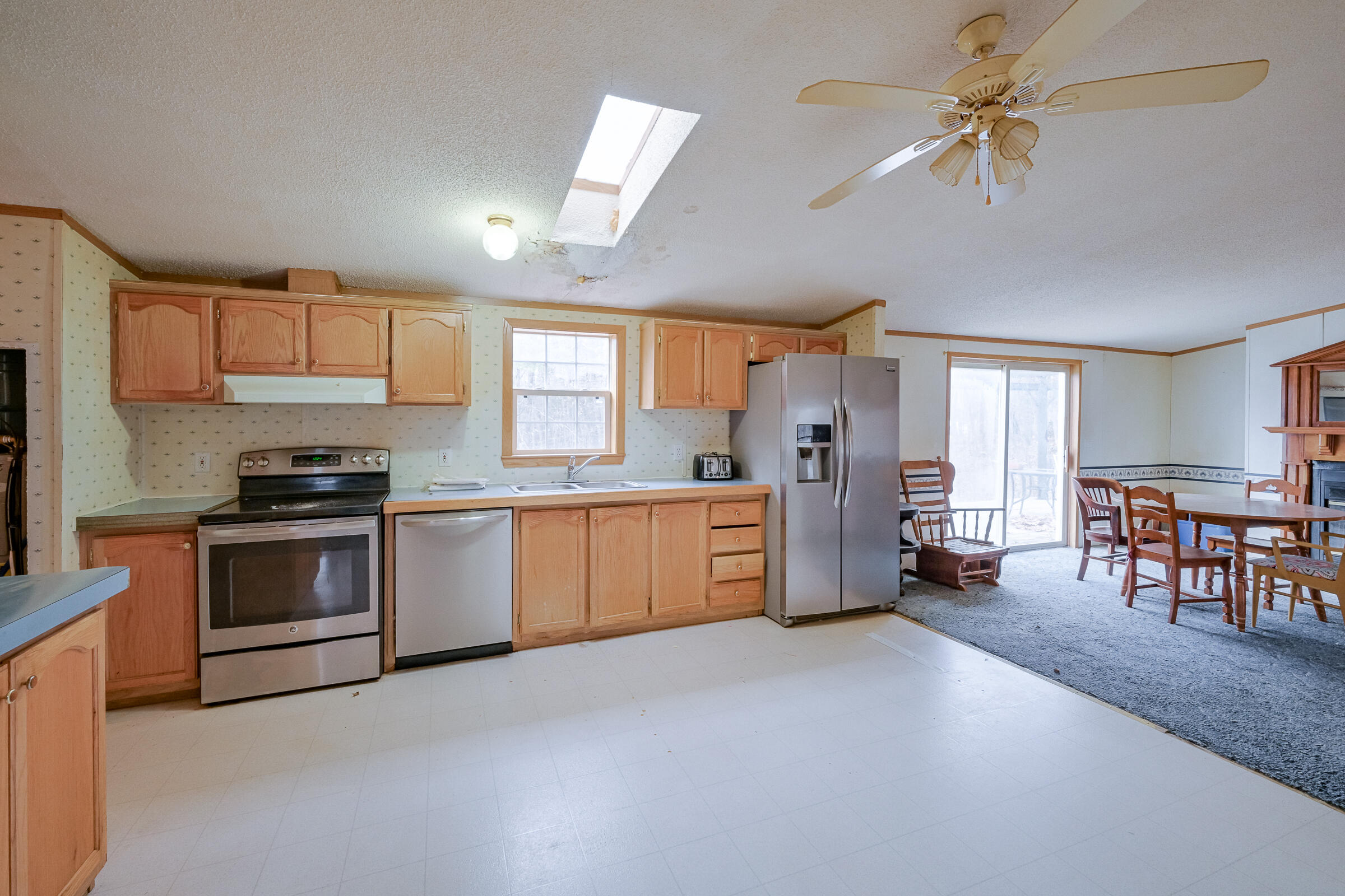 18 Jacks Lane Chelsea ME 04330