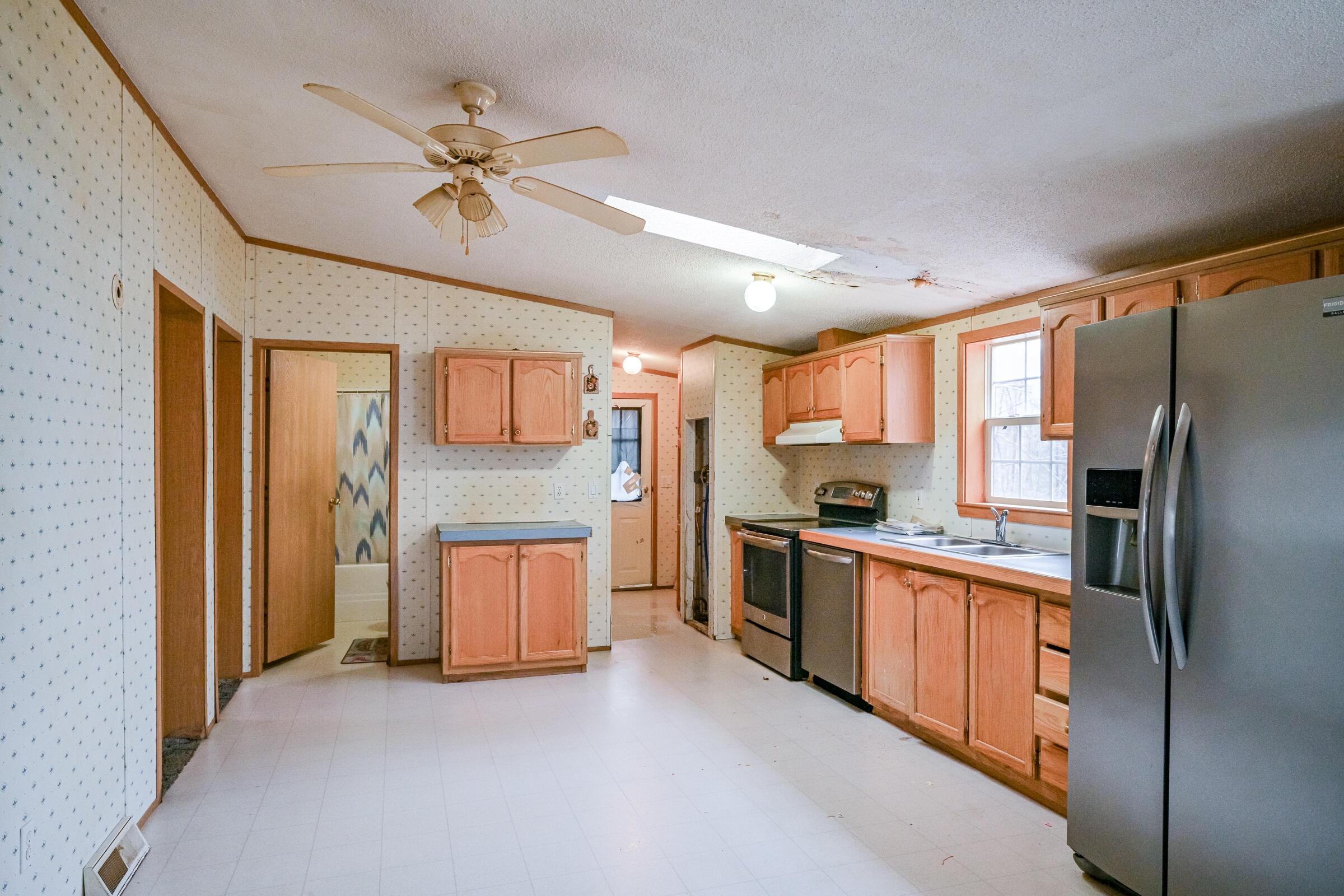 18 Jacks Lane Chelsea ME 04330