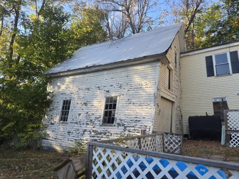 11 Pine Street Mechanic Falls ME 04256