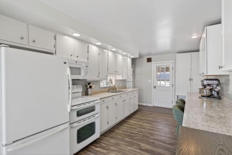 85-87 Taywood Road Auburn ME 04210