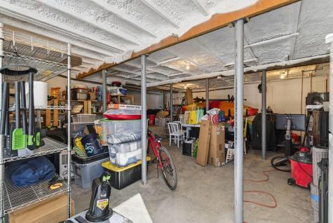 85-87 Taywood Road Auburn ME 04210