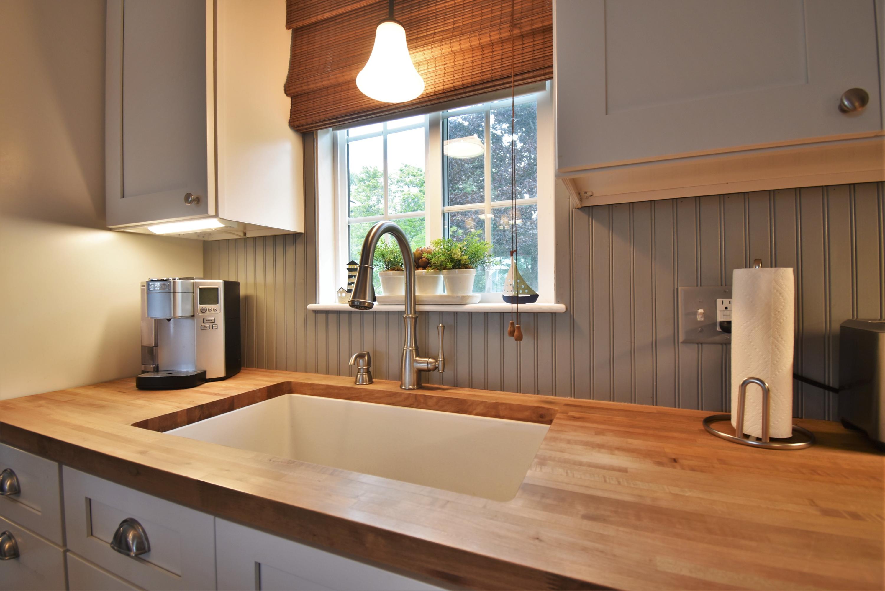 19 Bradbury Street Wiscasset ME 04578