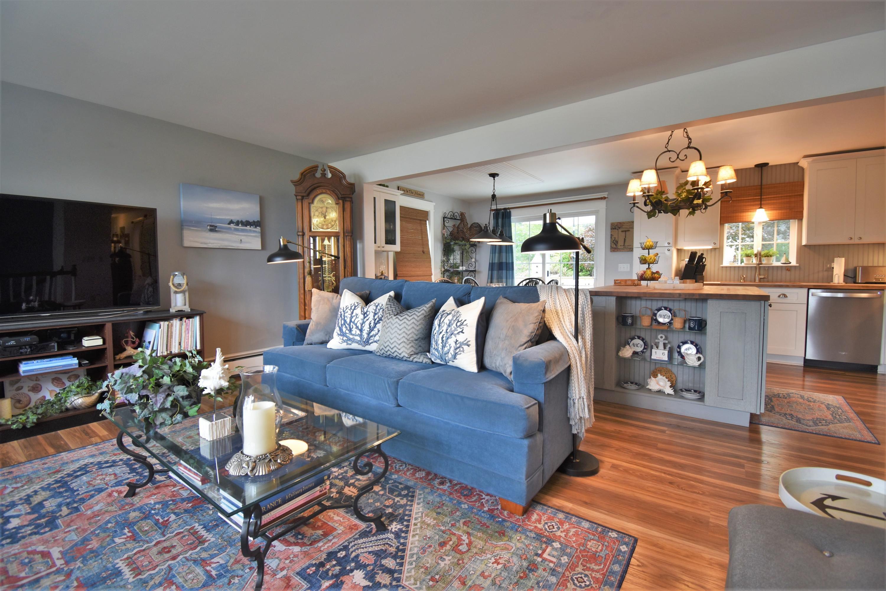 19 Bradbury Street Wiscasset ME 04578