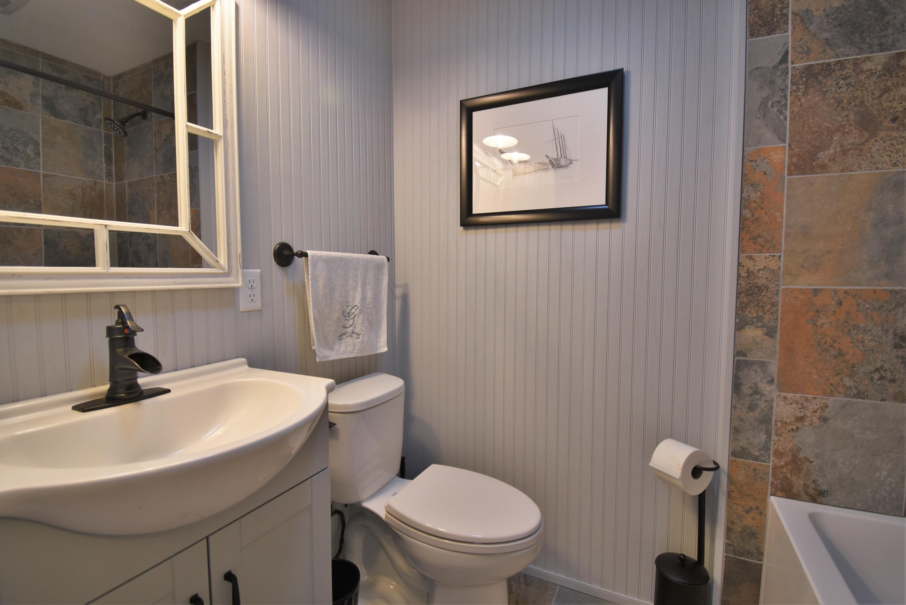 19 Bradbury Street Wiscasset ME 04578
