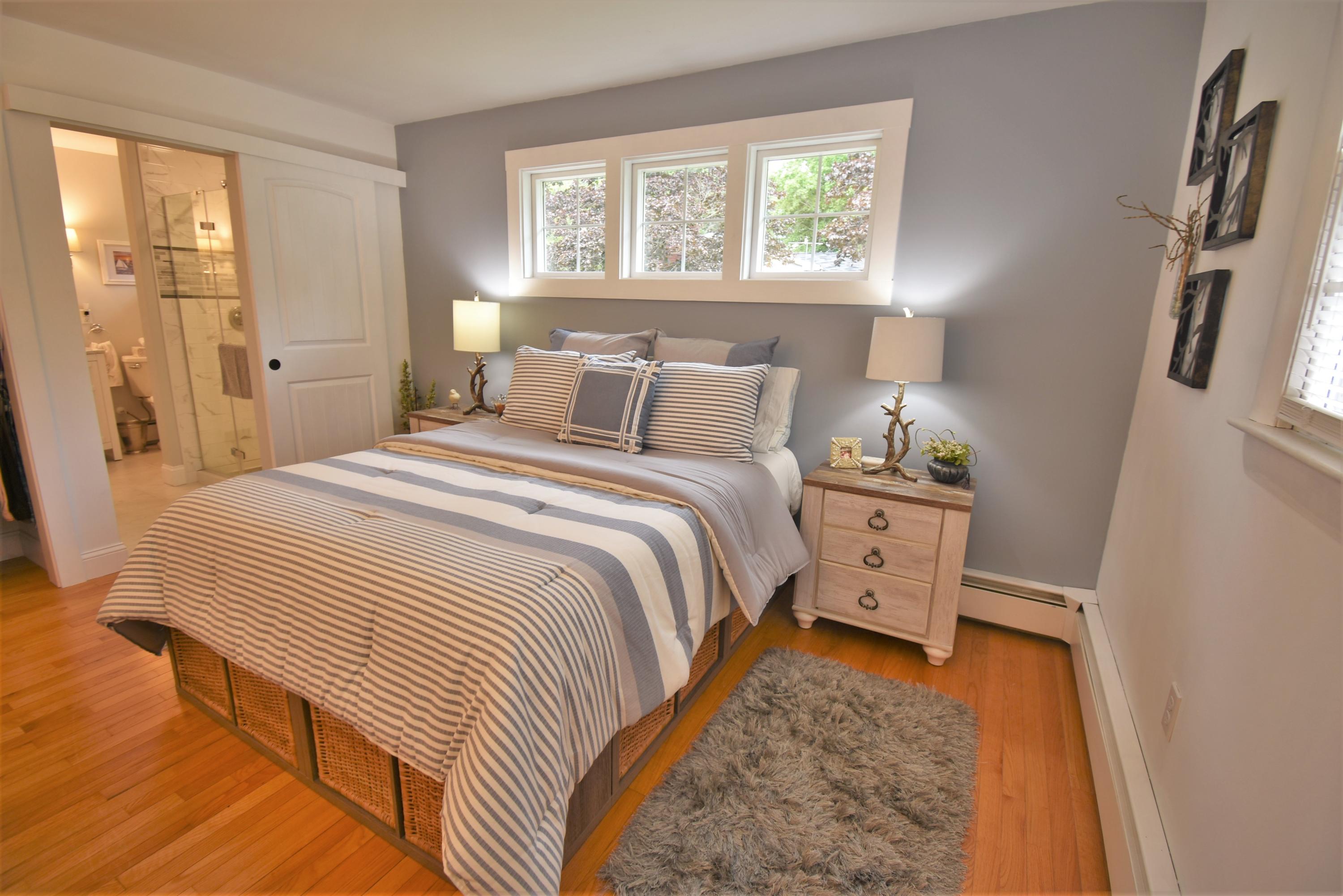 19 Bradbury Street Wiscasset ME 04578