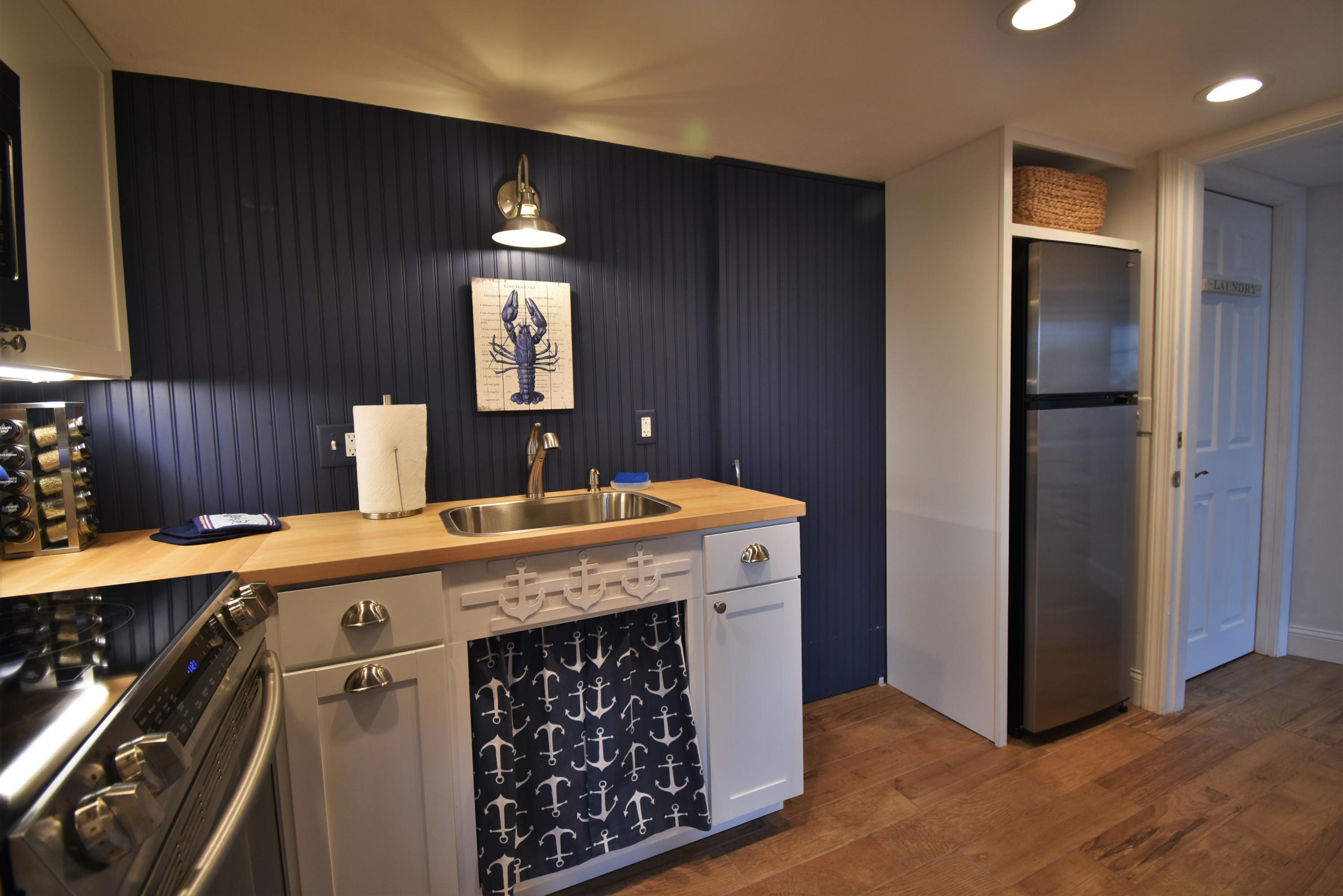 19 Bradbury Street Wiscasset ME 04578