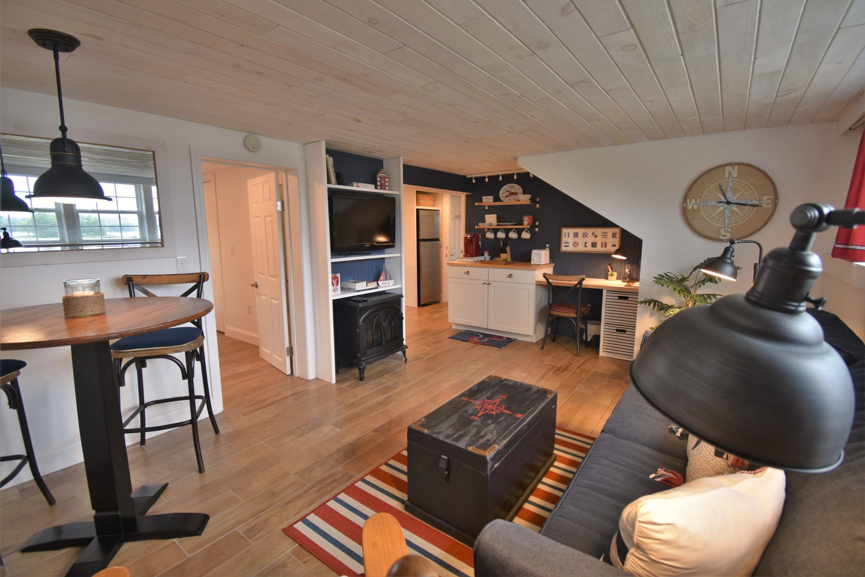 19 Bradbury Street Wiscasset ME 04578