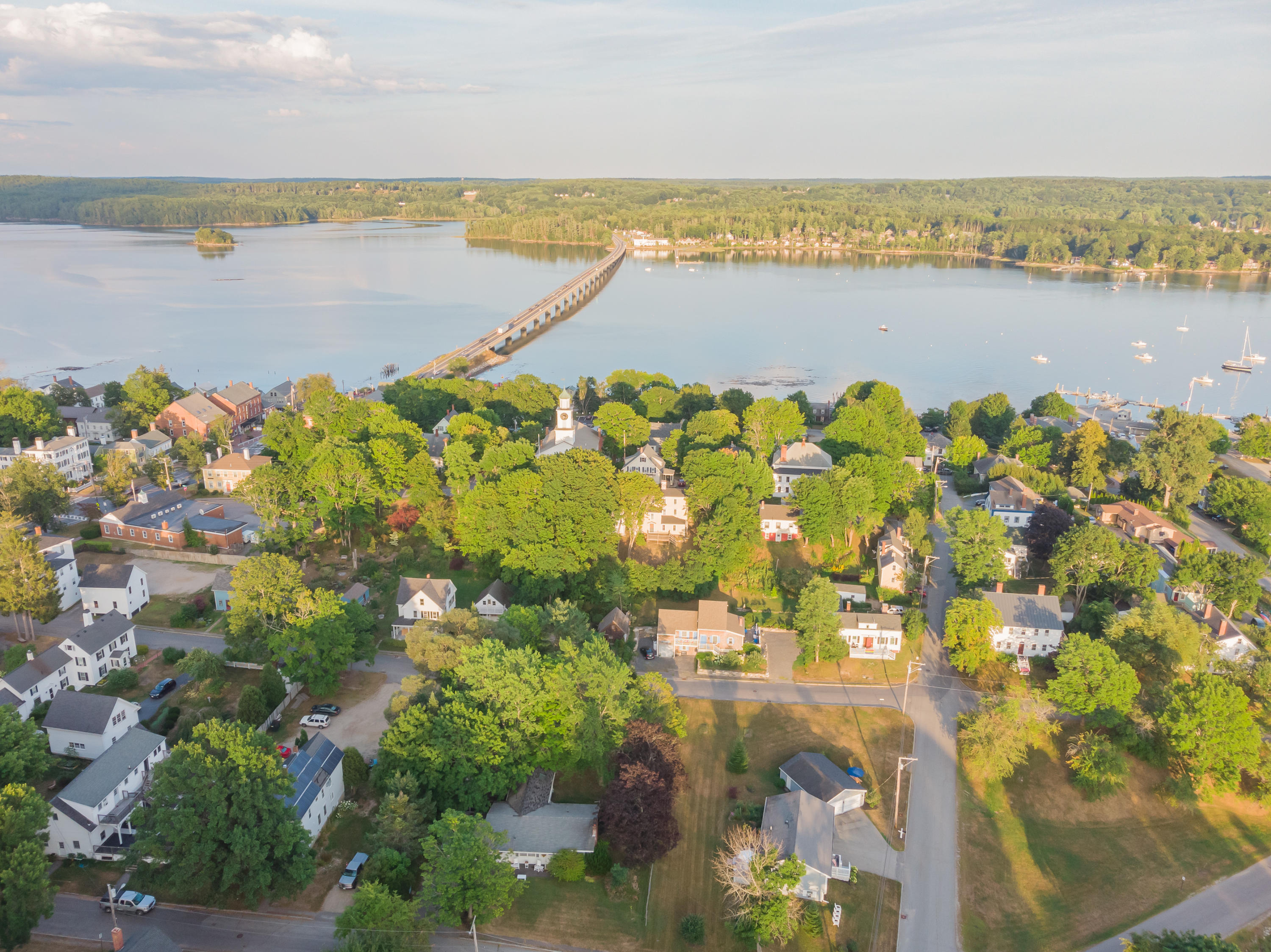 19 Bradbury Street Wiscasset ME 04578