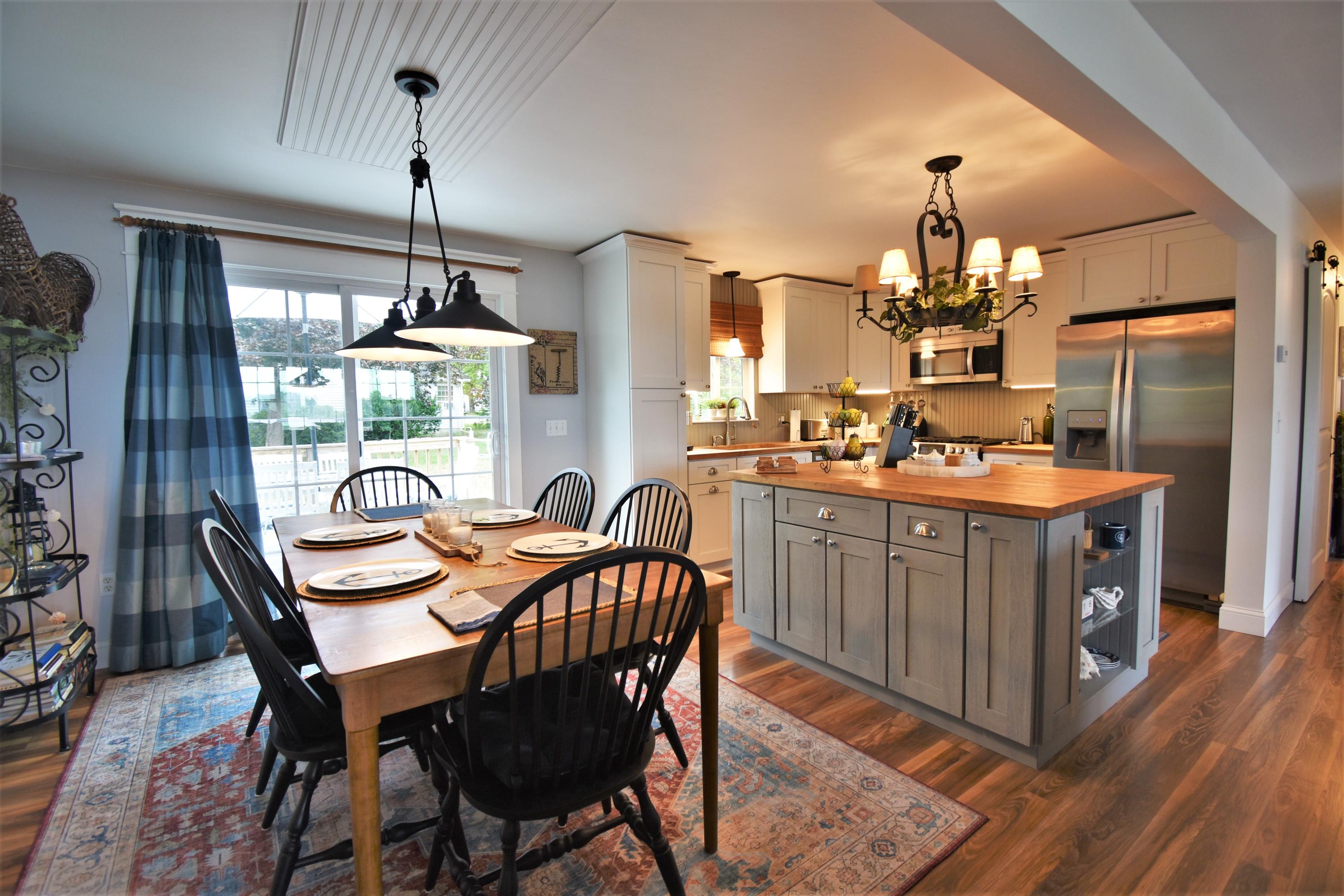 19 Bradbury Street Wiscasset ME 04578