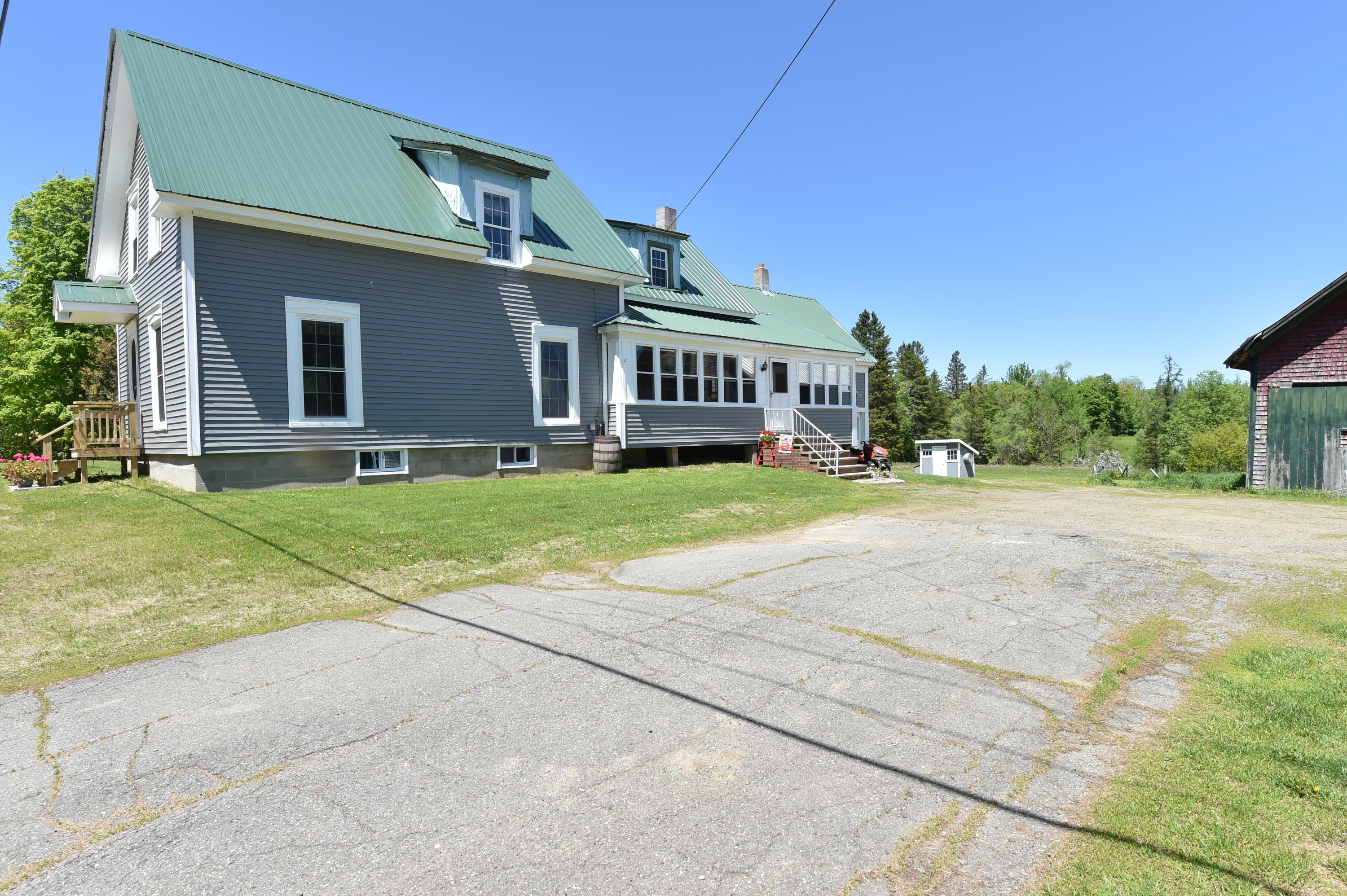 642 Main Street Springfield ME 04487
