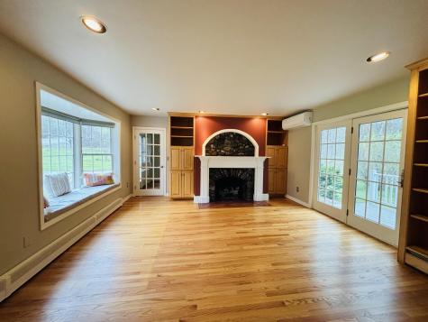 11 Baker Road Winterport ME 04496
