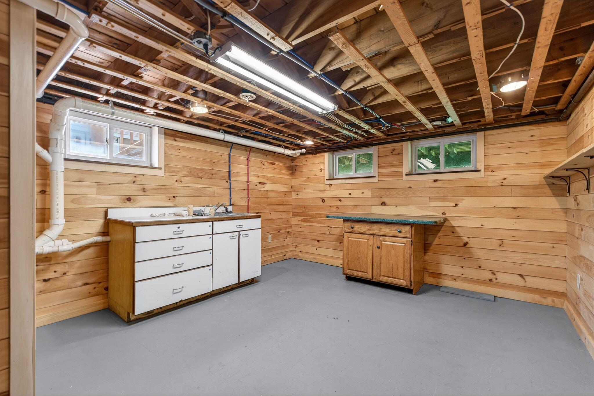 19 Cobb Avenue Portland ME 04102