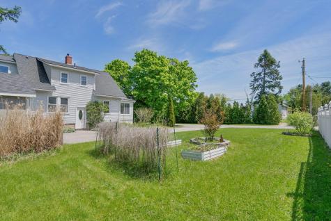 19 Cobb Avenue Portland ME 04102