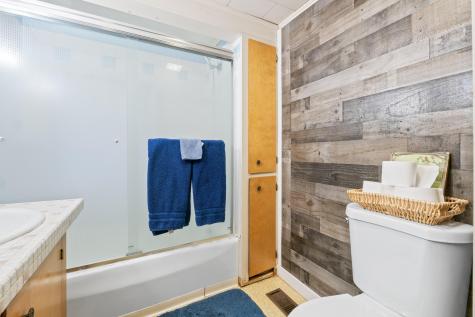 824 Prospect Avenue Rumford ME 04276