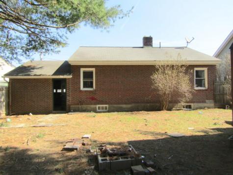 11 Spofford Street Lewiston ME 04240