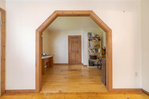 927 Pleasant Street Blue Hill ME 04614