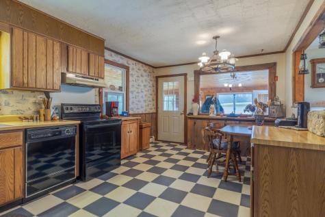 927 Pleasant Street Blue Hill ME 04614