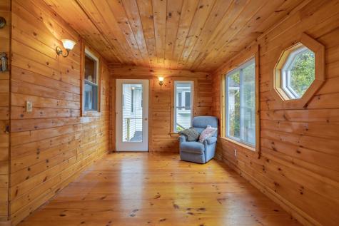 927 Pleasant Street Blue Hill ME 04614