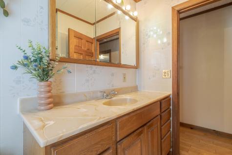 927 Pleasant Street Blue Hill ME 04614