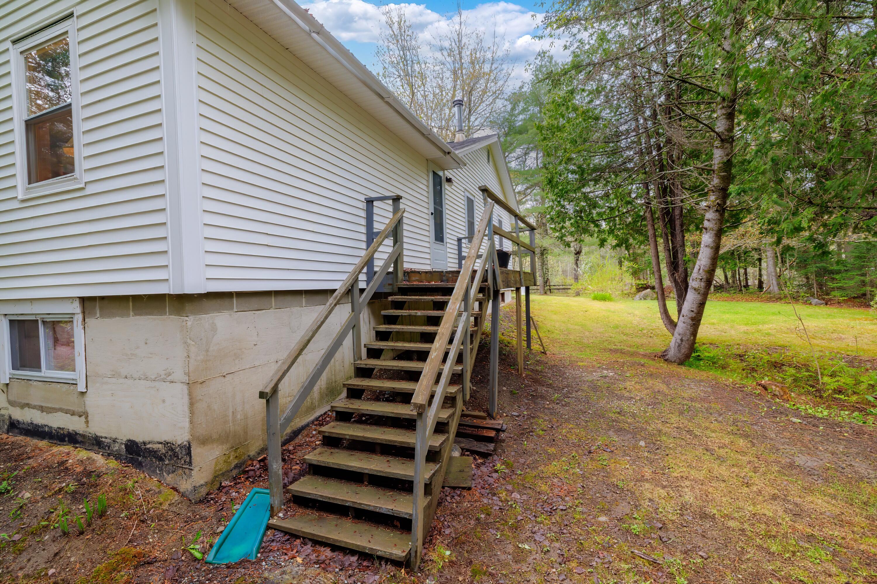 927 Pleasant Street Blue Hill ME 04614