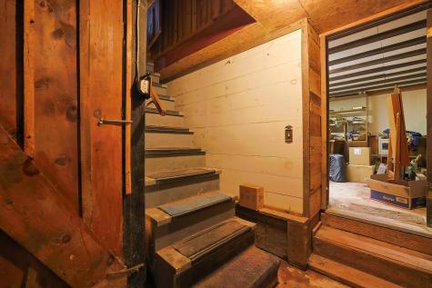 927 Pleasant Street Blue Hill ME 04614